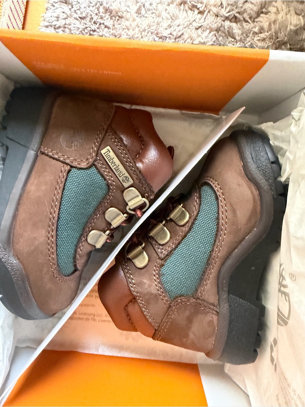 Timberland Kids Brown Nubuck Field Boot - Picture 2 of 3